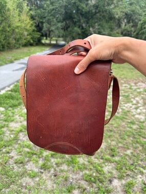 Classic Brown Leather Crossbody Bag